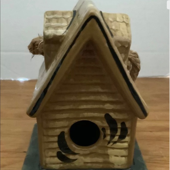 Ceramic Birdhouse New - Picture 1 of 8
